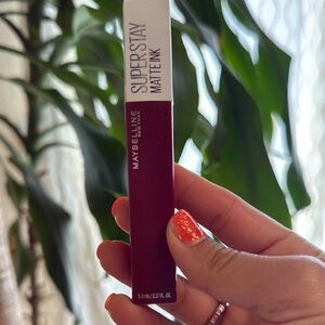 Maybelline Red Lipstick Bold Color Long-lasting